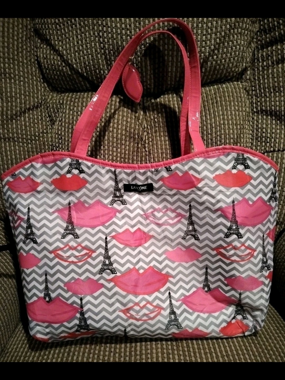 Lancome Reversible Shoulder Bag Pink/Chevron Eiffel Lip Print